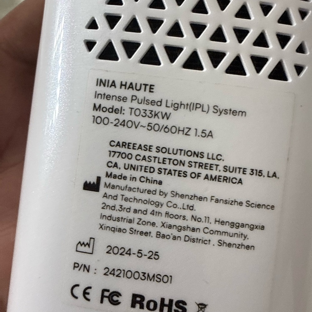 Haute White and Gold Hair Removal Device - Picture 4 of 11